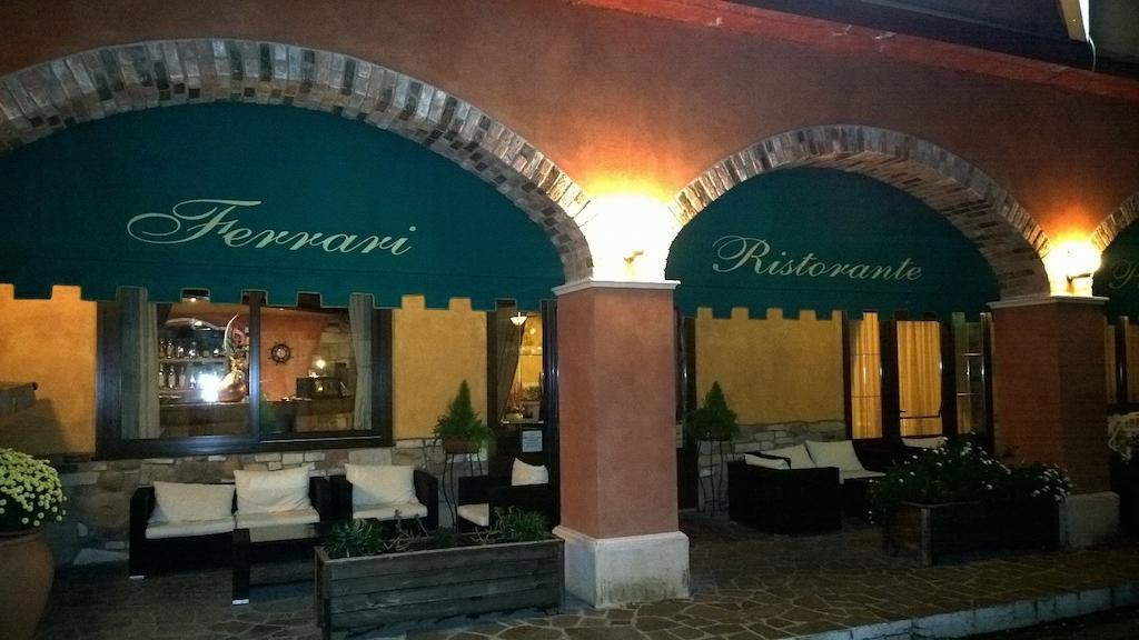 Hotel Ferrari Goro Exterior foto